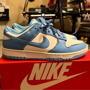 UNC Nike Dunk